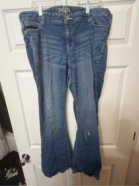 Reign Women's Blue Bootcut Jeans (Distressed)